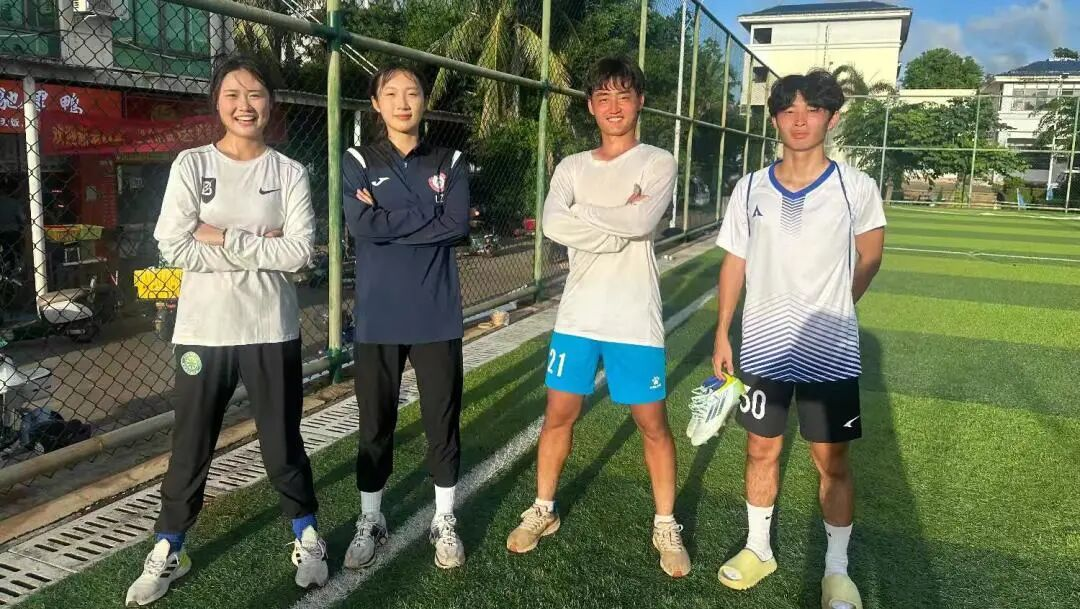 我院师生首次参加2025年全国高等体育院校足球技能大赛喜获佳绩